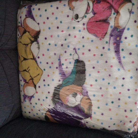 Vintage Pajama Pups Blanket New Old Stock 72” x 90” Twin & Full Size Made in USA - Picture 6 of 8